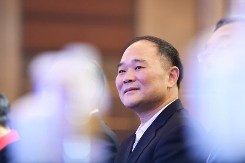 外汇市场今天波动剧烈，我也突发变更方针了